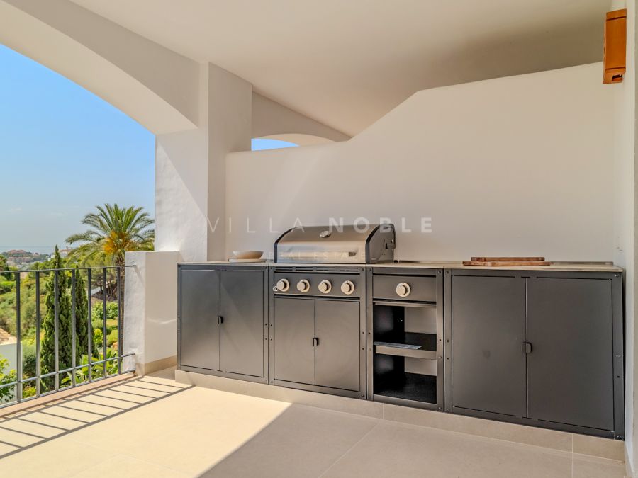 A meticulously designed residence in los Altos de la Quinta, Benahavis