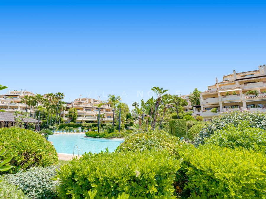 Spektakuläre 2-Zimmer-Erdgeschosswohnung in der exklusiven Wohnanlage Capanes del Golf, Benahavis