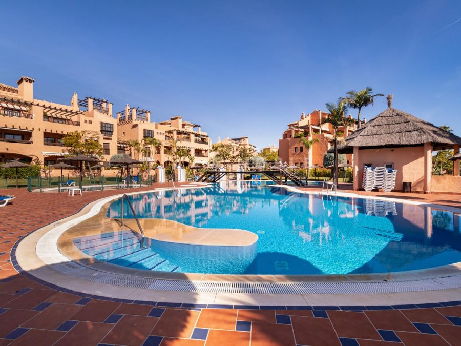 Spacious 4-Bedroom Apartment located in the beachside complex of Hacienda del Sol, Estepona