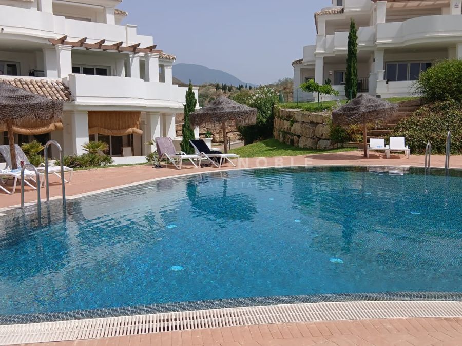 Fantastic Apartment totaly furnished in Nueva Andalucía, Ready to move in!
