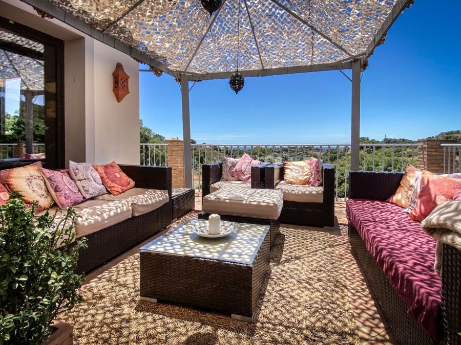 Impresionante y tranquila villa en Forest Hills, Estepona