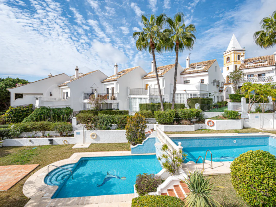 Reihenhaus zu verkaufen in Montepiedra, Marbella Goldene Meile