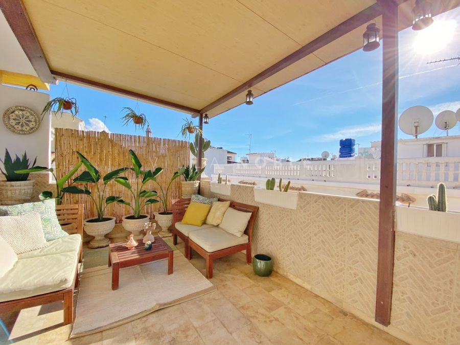 Encantador Atico con gran terraza privada en el corazón del casco antiguo Marbella