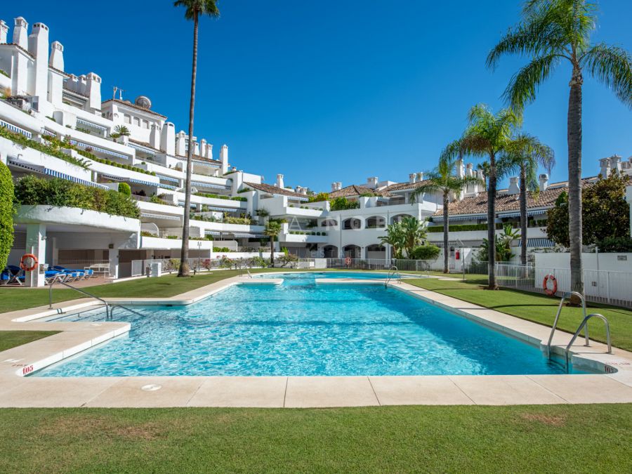 Ground floor apartment, located in the sought-after Birdie Club community in Río Real, Marbella