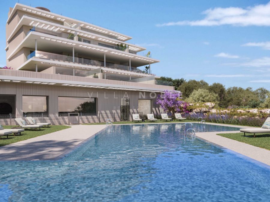 Apartamento de obra nueva con tres dormitorios y terraza cubierta en Capri, Estepona