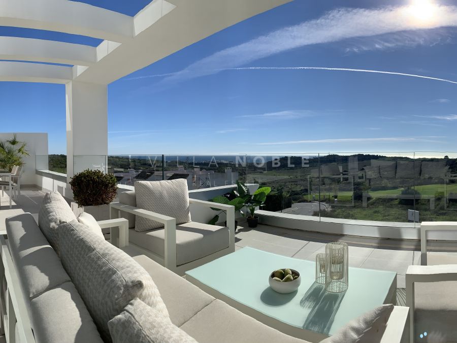 Last units available!! Apartments in a golf community in Estepona