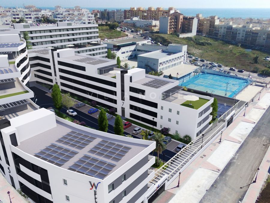Fantásticas viviendas con amplias terrazas, piscina, garaje y trasteros situada en Estepona centro