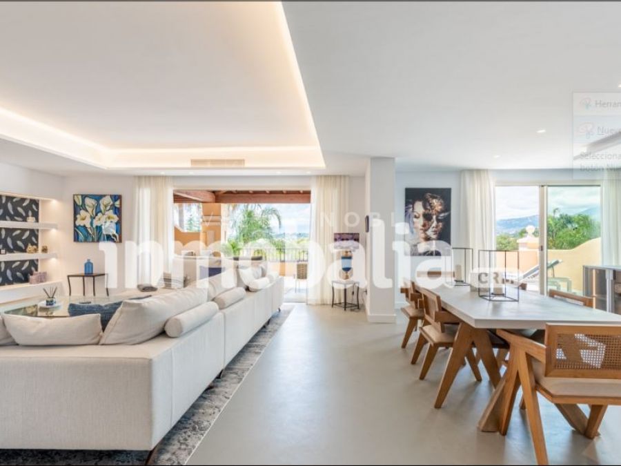 Magnífico y moderno apartamento en planta baja en Imara, Milla de Oro Marbella