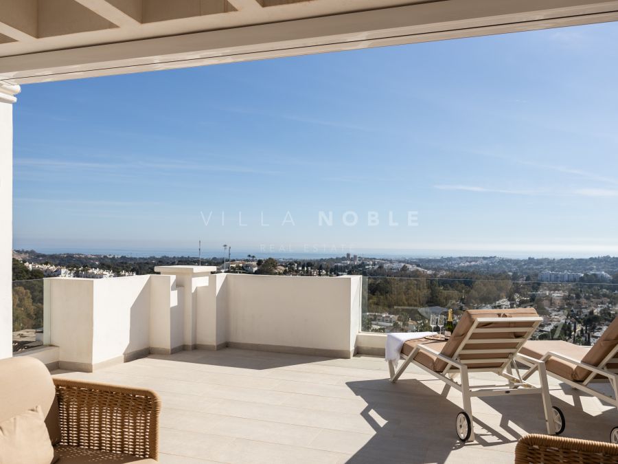 Apartment mit Panoramablick auf das Meer in Nueva Andalucia, Marbella