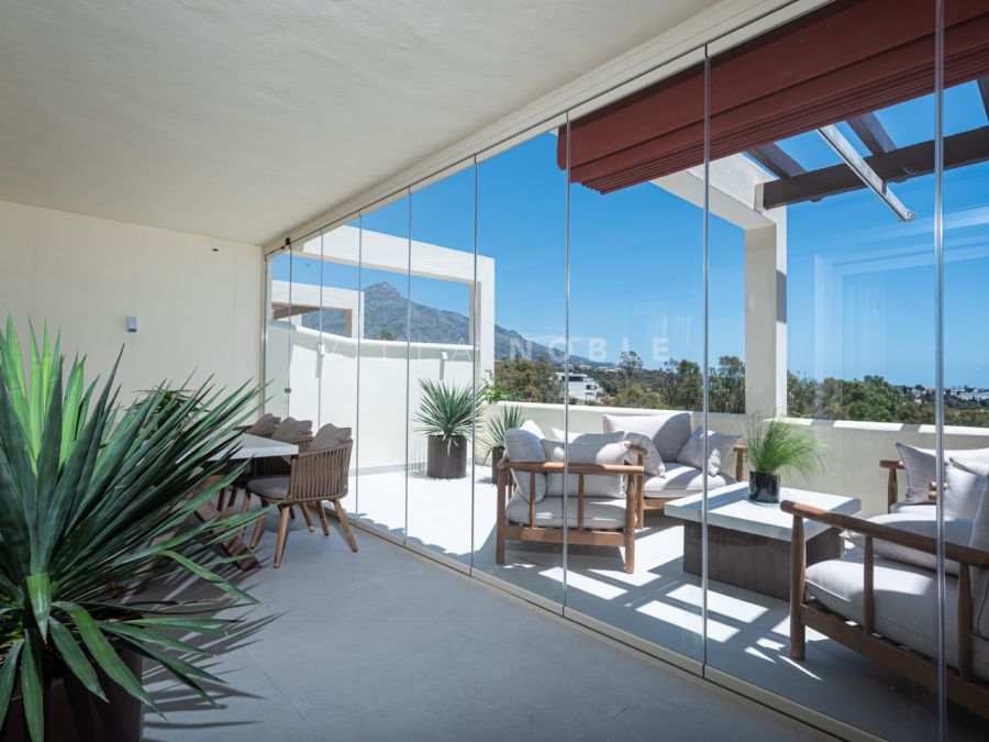 Impresionante apartamento moderno con vistas al mar dentro del exclusivo Palacete los Belvederes en La Cerquilla, Nueva Andalucía