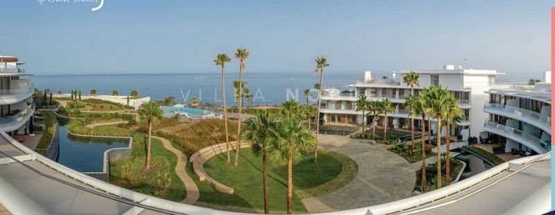 Ático dúplex de lujo con magníficas vistas en Estepona