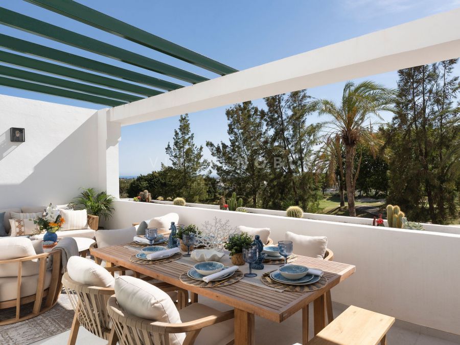 Contemporary apartment in Terrazas de La Quinta, Benahavis