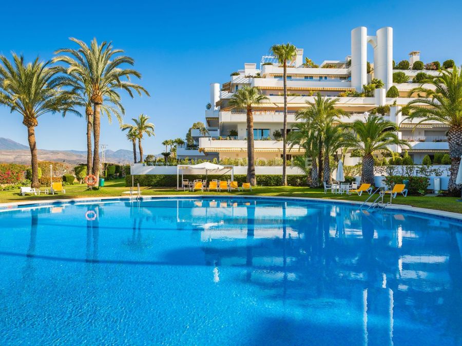 LUXURY APARTMENT IN MARBELLA'S GOLDEN MILE