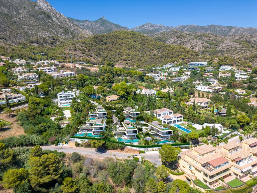 5 villas de lujo sobre plano en el corazón de Cascada de Camojan, Marbella