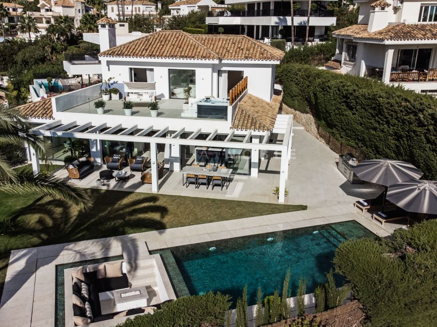 Schöne schlüsselfertige Villa im Herzen von Nueva Andalucia, Marbella