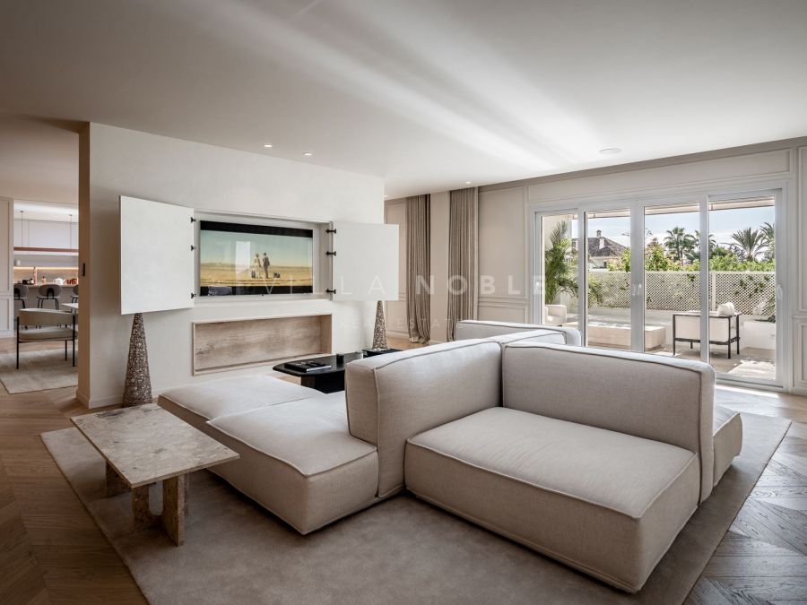 Beautifully presented completely refurbished ground floor apartment for sale in Monte Paraiso