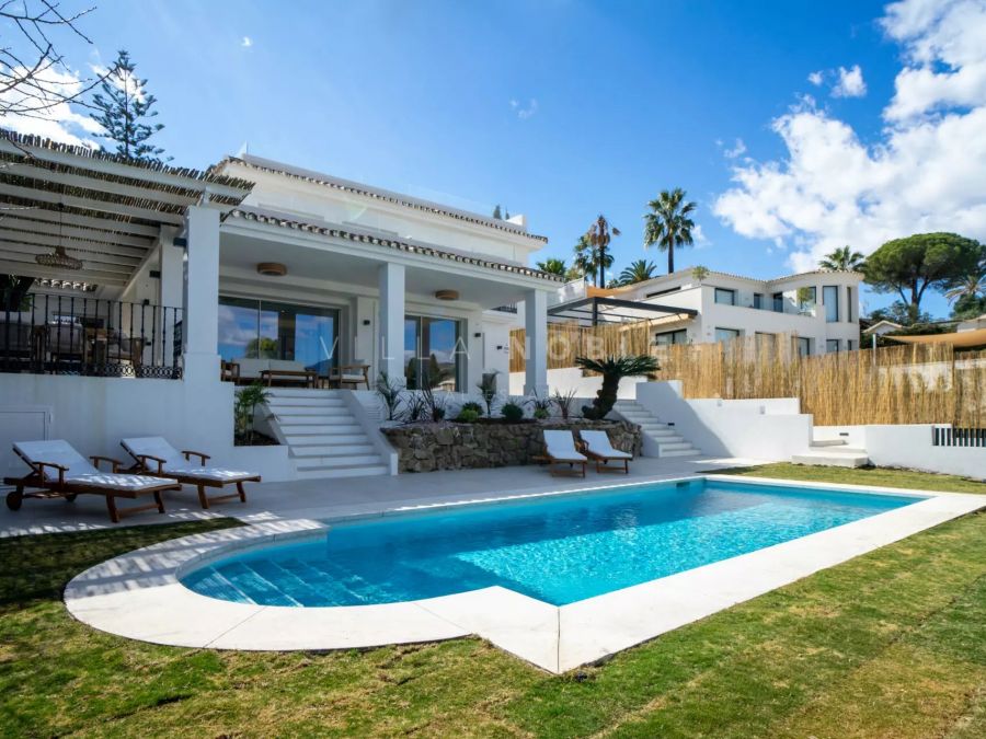 Espaciosa villa moderna de 5 dormitorios en Nueva Andalucia, Marbella