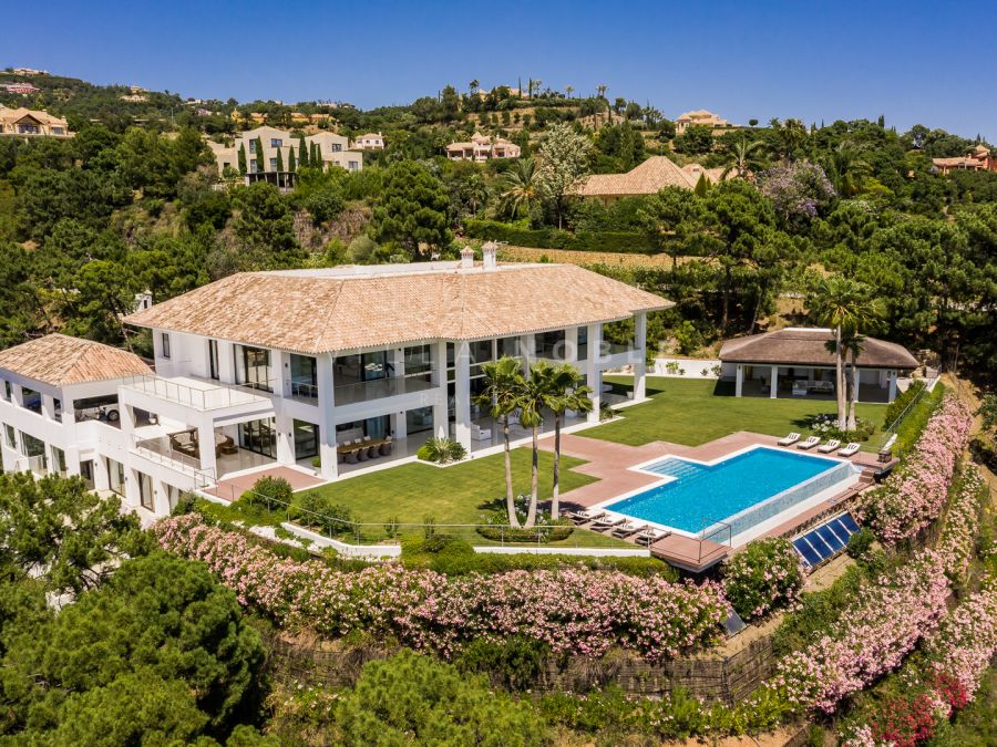 Luxurious newly built contemporary mansion in La Zagaleta