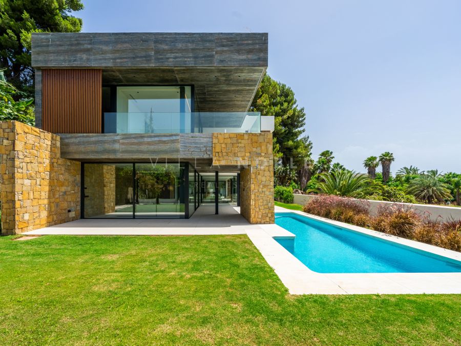 Neues außergewöhnliches modernes Haus in Rocio de Nagueles, Marbella Golden Mile