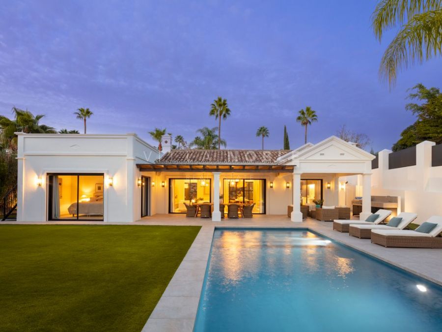 Modern 3 bedrooms villa in Nueva Andalucía, Marbella