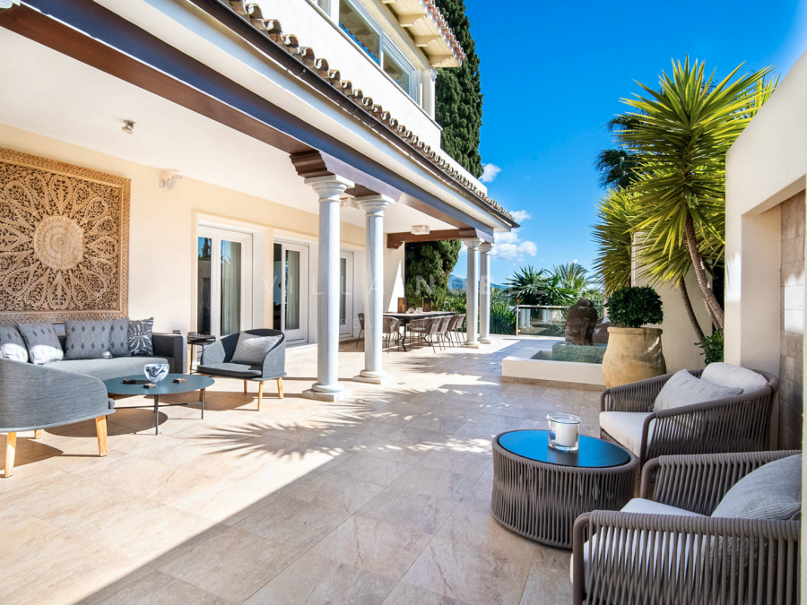 Sensational property located in an exclusive residential area in Nueva Andalucia