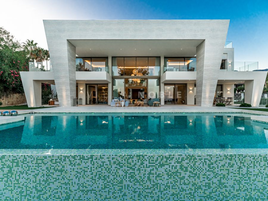 Exceptional Newly Built Villa with Sea Views in Sierra Blanca