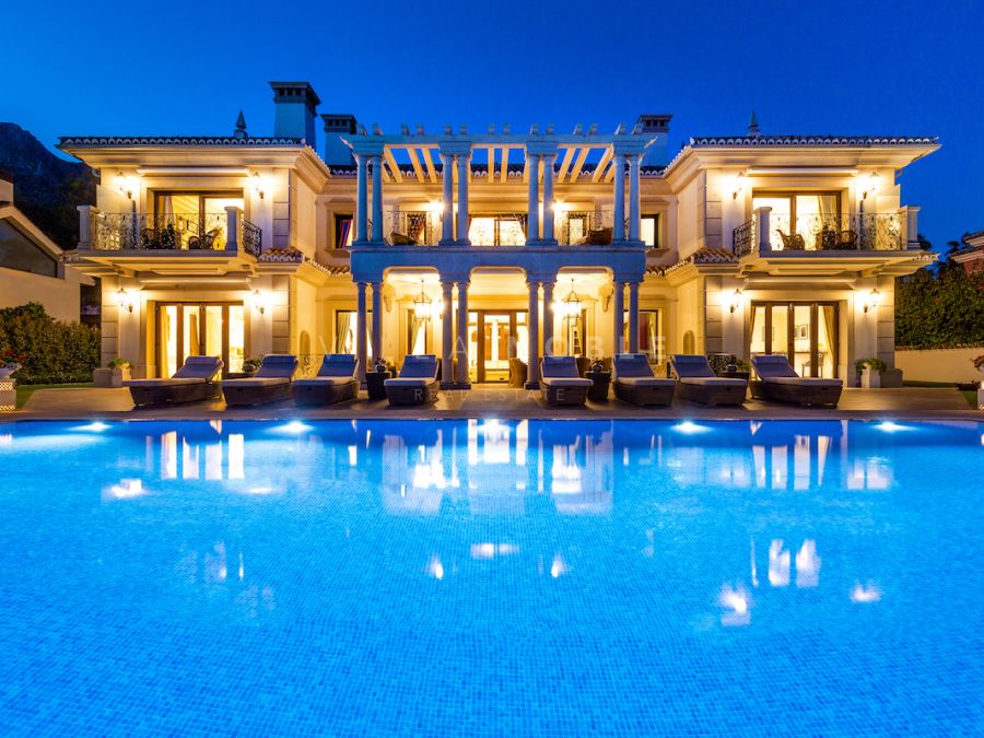 Magnificent Exclusive Villa in Sierra Blanca