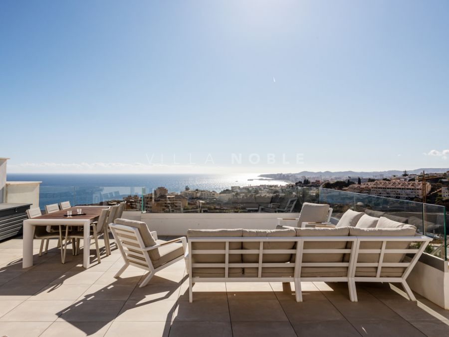 Spacious 3-bedroom luxury penthouse with spectacular views in El Higuerón, Fuengirola
