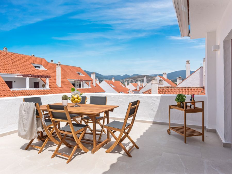 Duplex-Penthouse in La Maestranza in Nueva Andalucia