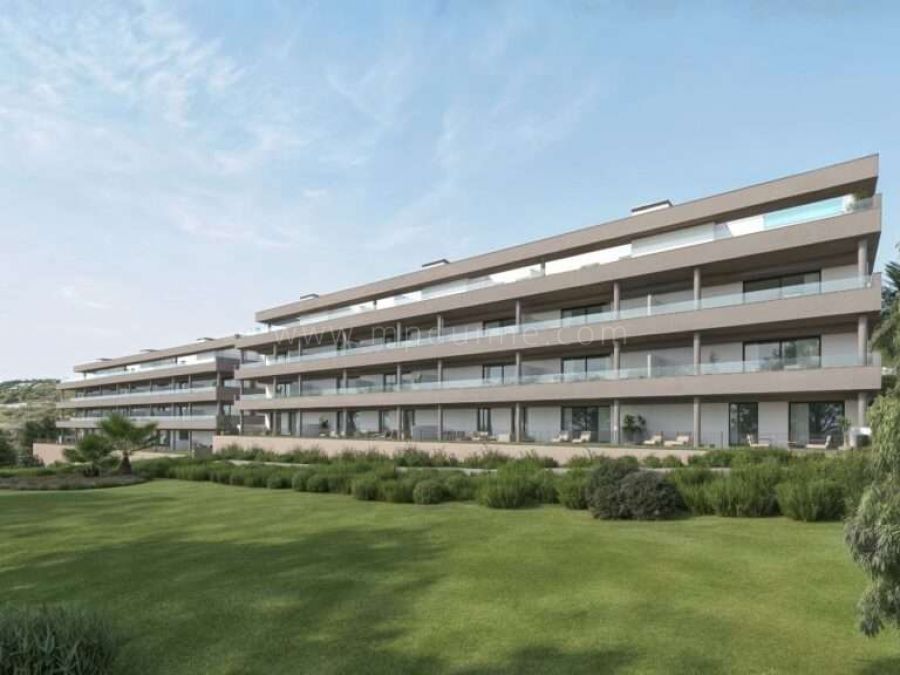 Hogares de lujo contemporáneos con vistas soleadas en Estepona