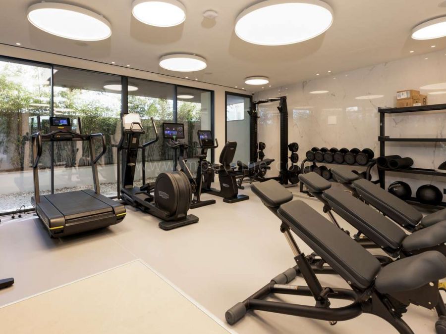 Ikkil Bay : Appartements en bord de mer à Estepona