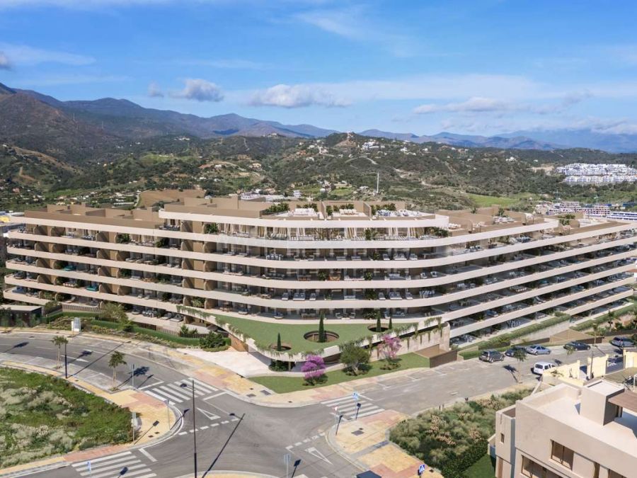Apartamentos modernos con vistas al mar y la montaña en Estepona