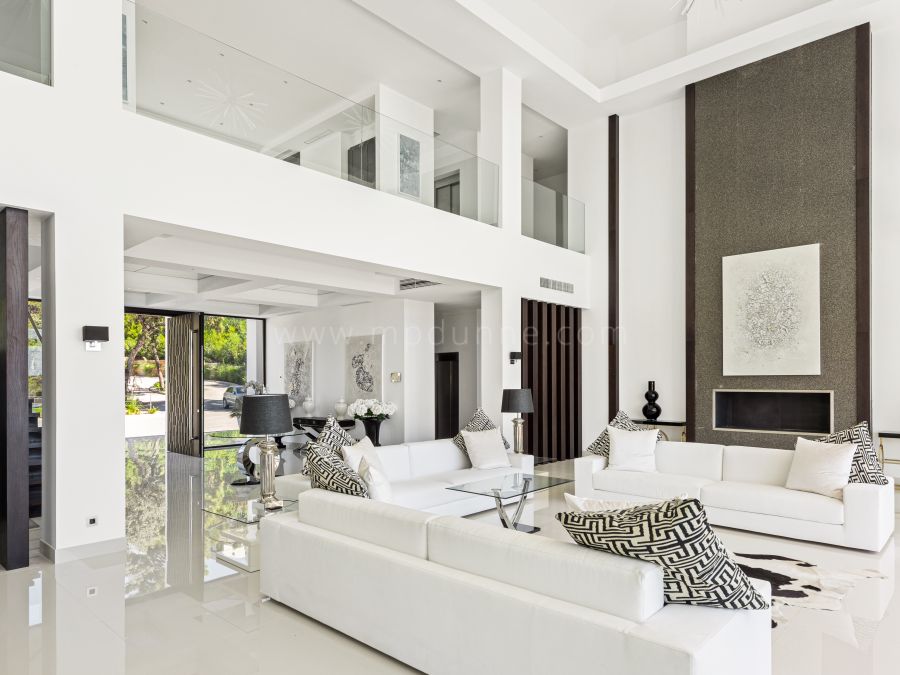 New Modern Mansion with Sea Views in La Zagaleta
