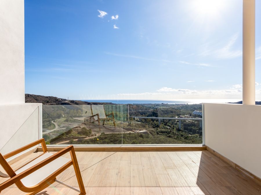 New development of apartments and villas in Marbella Club Hills