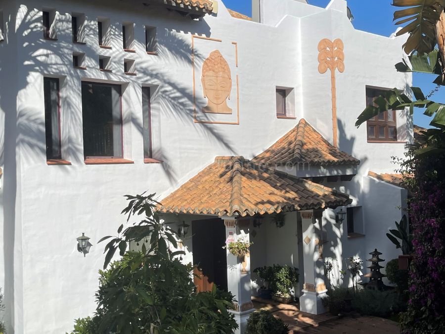 Beautiful villa for sale in Las lomas del Marbella Club