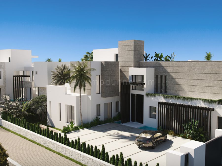Luxury Modern Villa Under Construction in Golden Mile