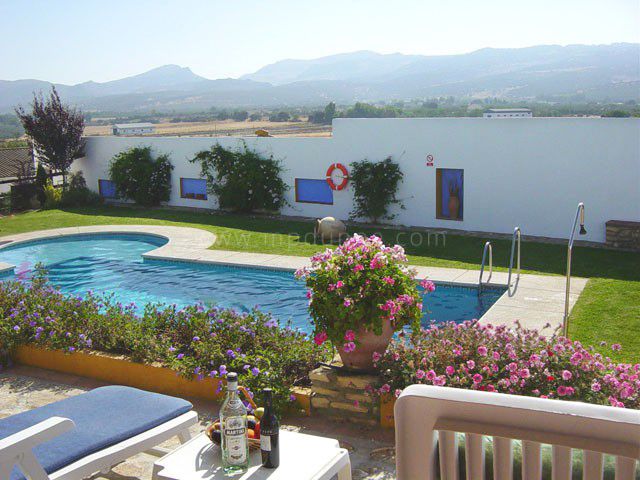 Beautiful estate with large plot for sale in Ronda