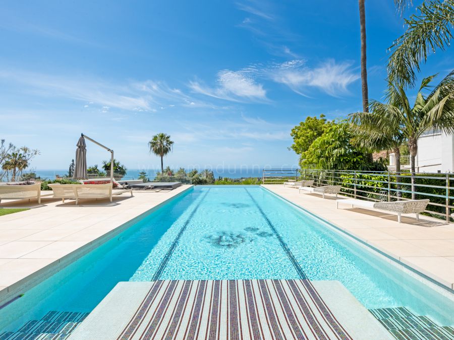 Villa de diseño con vistas panorámicas al mar, Milla de Oro de Marbella