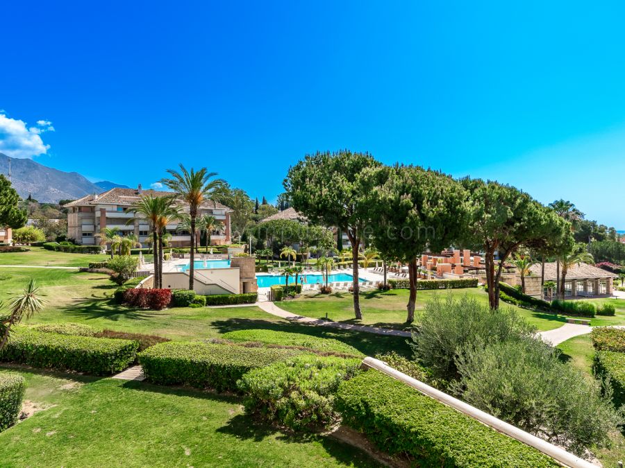 Luxurious Apartment in La Trinidad, Golden Mile Marbella