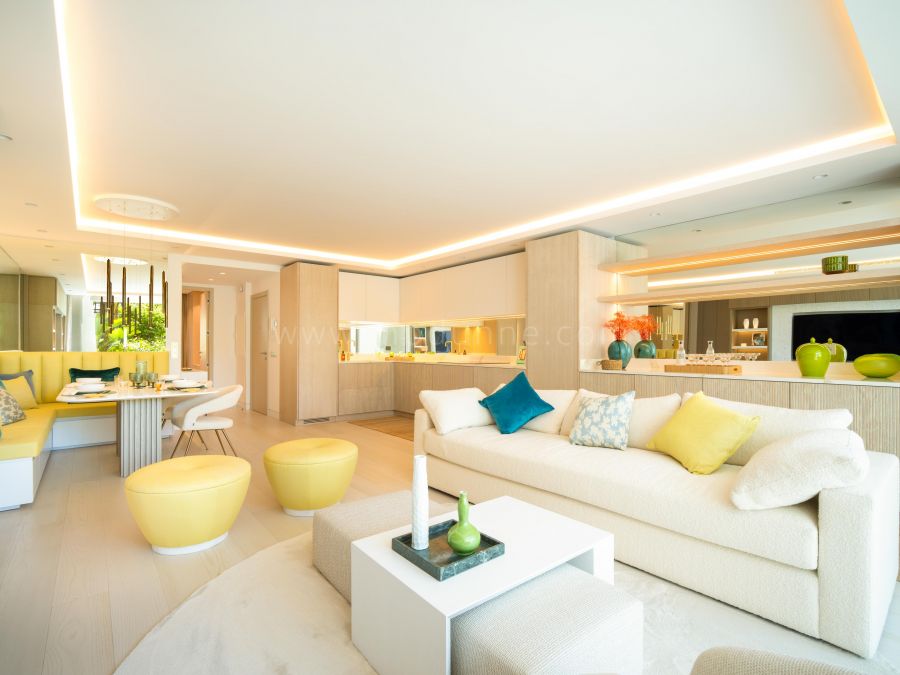 Apartamento Moderno de Lujo en el Resort Puente Romano, Marbella.