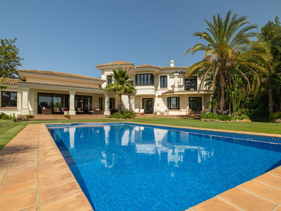 Villa Fairways Andalusian Style Mansion, La Zagaleta