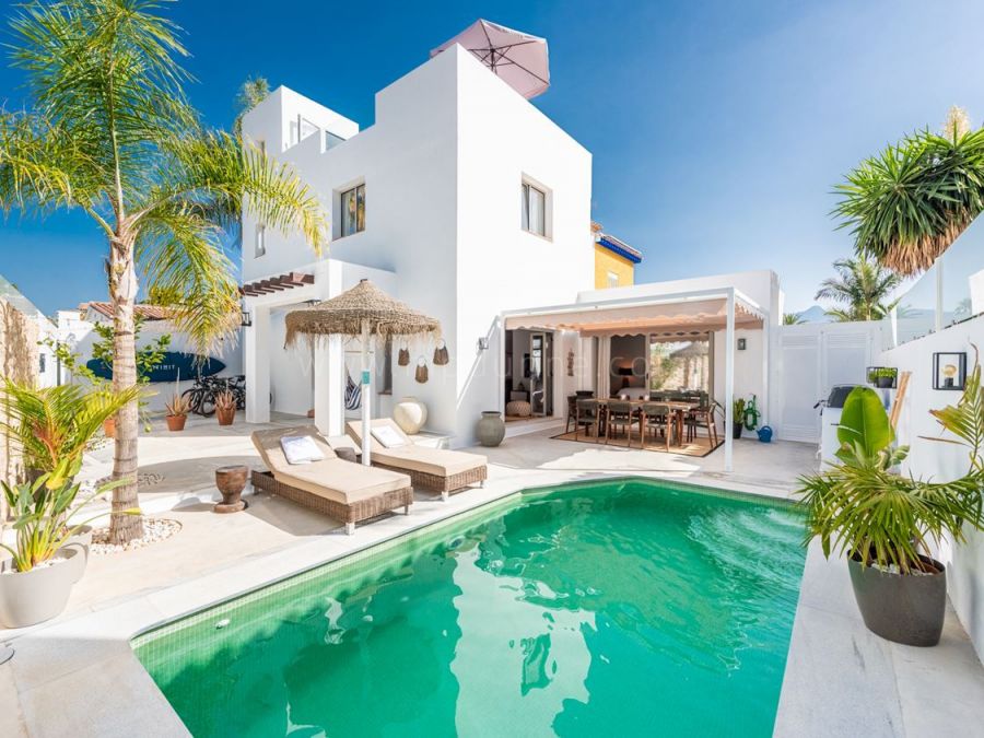 Villa Ibiza, récemment rénovée sur la plage de San Pedro
