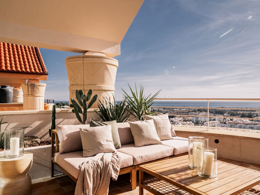 Zweistöckiges Penthouse for sale in Magna Marbella, Nueva Andalucia