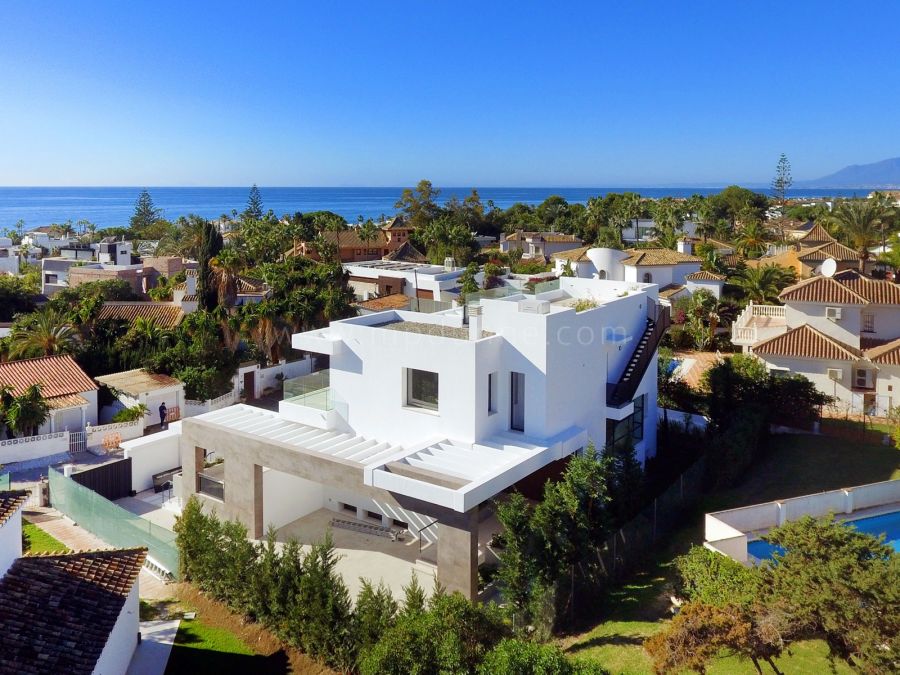 Modern Brand New built Villa in Marbesa beach, Elviria