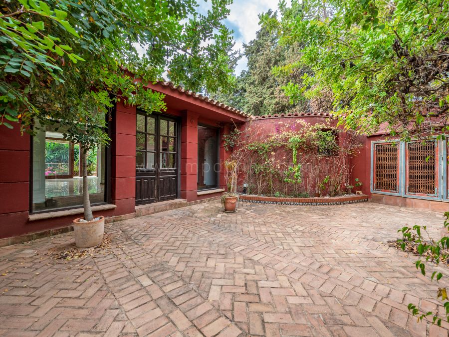 Villenprojekt zum Renovieren in Rocio de Nagueles, Marbella Goldene Meile