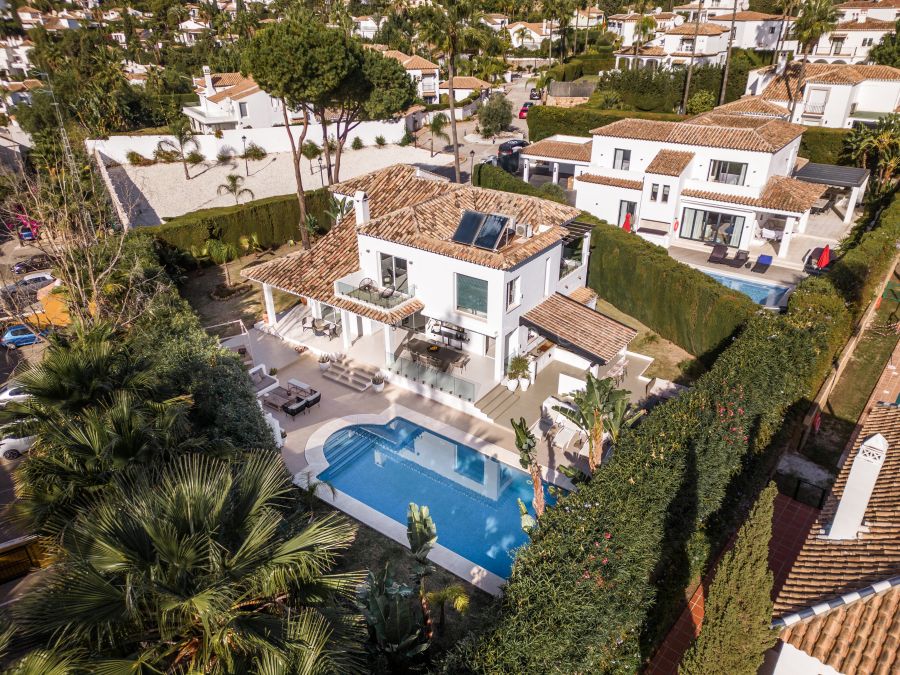 Villa en Prestigiosa Comunidad Cerrada en Marbella