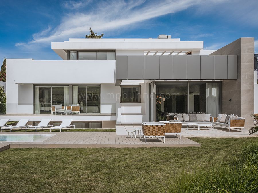 Brand New Fully Furnished Villa in Estepona