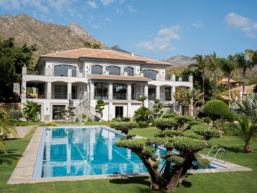 Villa de construction récente à Sierra Blanca, sur la Golden Mile de Marbella.