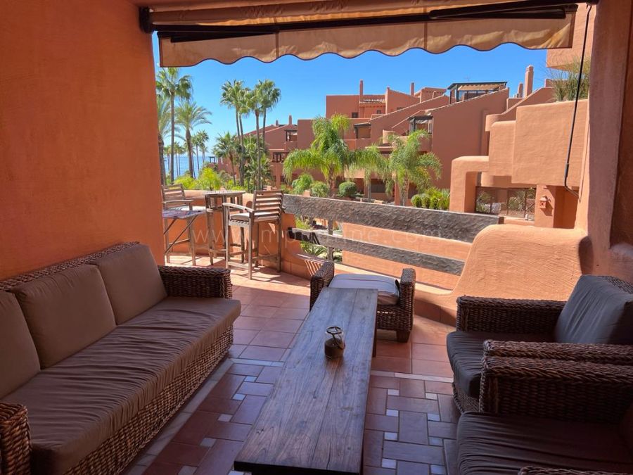 Apartamento de dos dormitorios en Mar Azul, Estepona