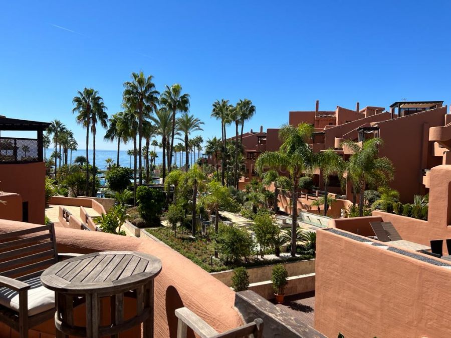 Apartamento de dos dormitorios en Mar Azul, Estepona